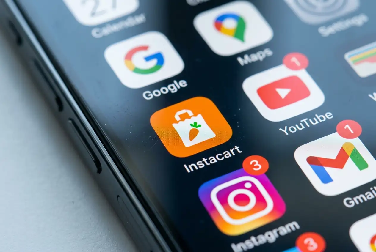 Instacart Reportedly Explores Sale, Holds Talks With Uber and DoorDash