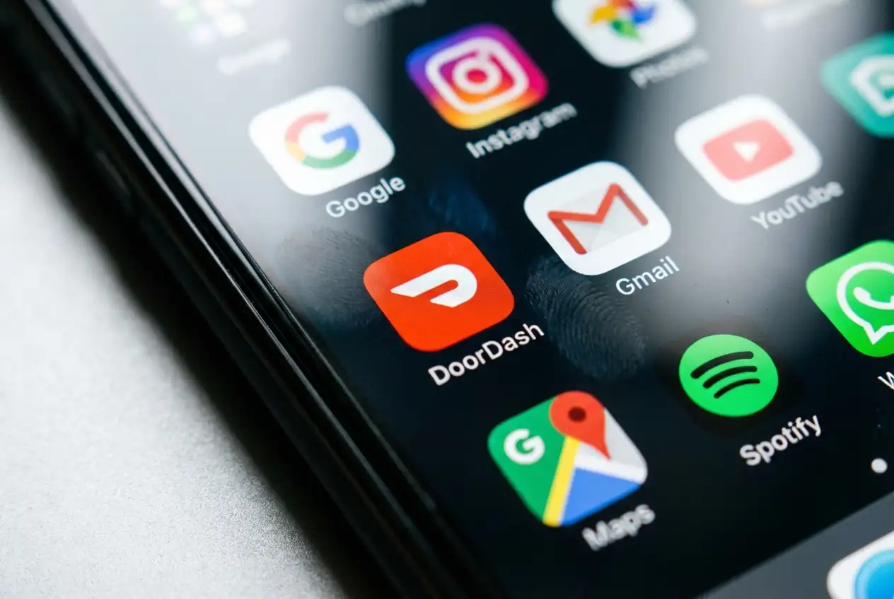 DoorDash Shares Jump 10%, Driven by Upbeat $33.4 Billion Order Forecast