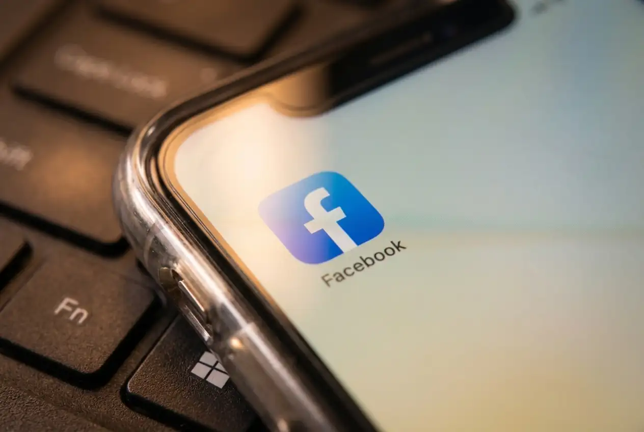 LinkedIn to Cut 875 Jobs, Refocusing on High-Growth Areas