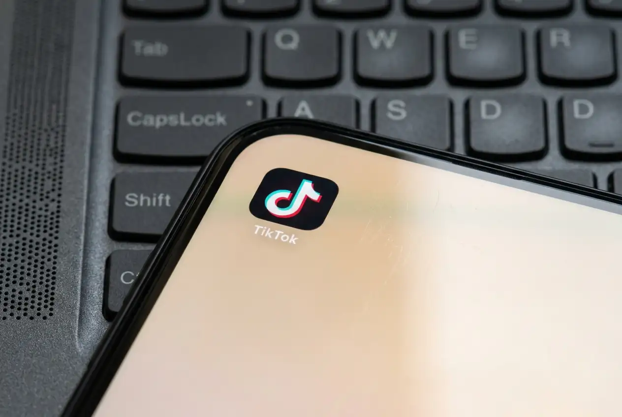 TikTok explores DM money transfers, targeting financial service expansion